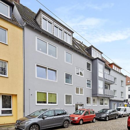 Amazing Apartment In Bremerhaven With Kitchen Exterior photo