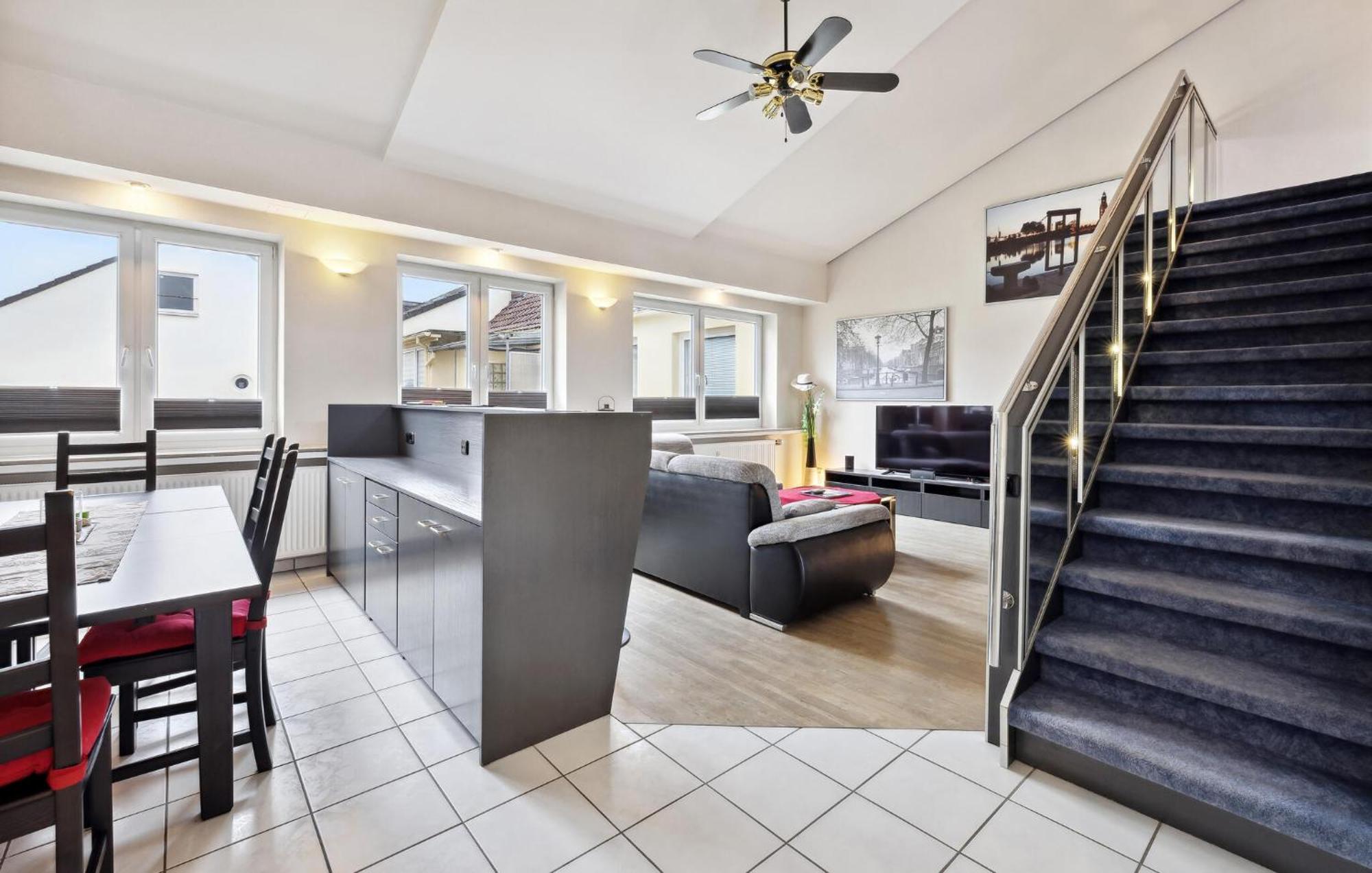 Amazing Apartment In Bremerhaven With Kitchen Exterior photo